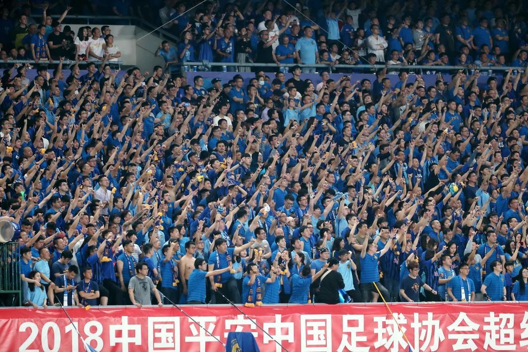 乐鱼app-重庆客场战胜苏宁，保持保级压力的简单介绍